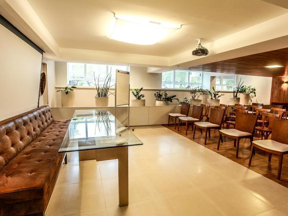 Vip Hotel Jau Bagian luar foto