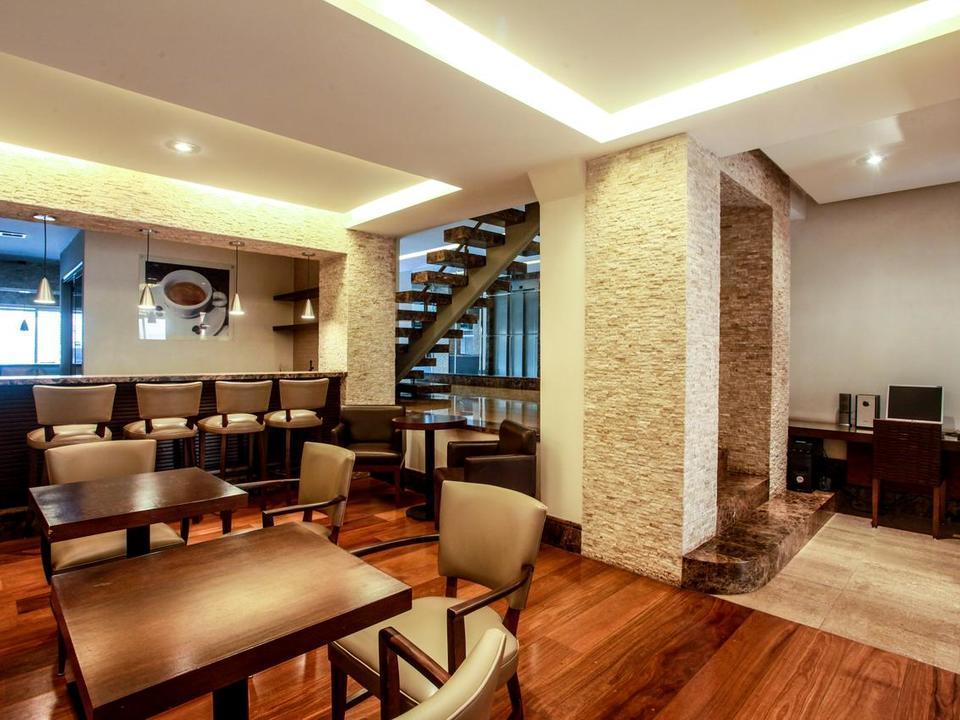 Vip Hotel Jau Bagian luar foto