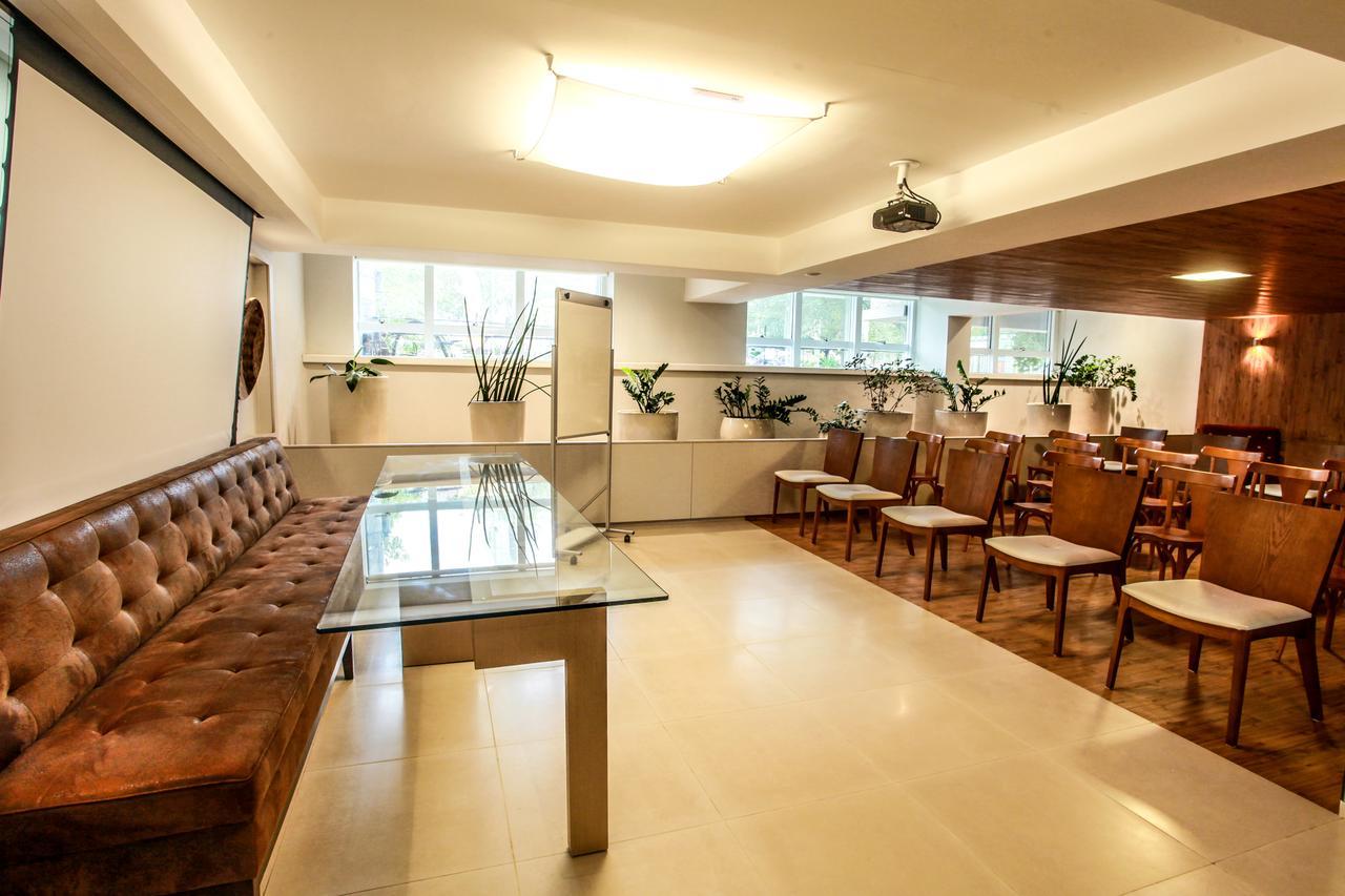 Vip Hotel Jau Bagian luar foto